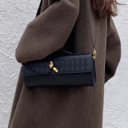 2025 New Short-Term Lightweight Travel Bag Women Large Capacity Business Outfit Storage Bag Handbag Crossbody Fitness Bag