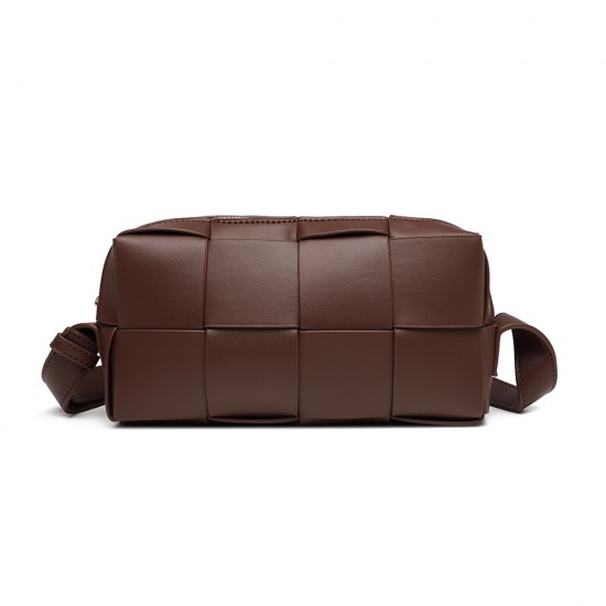 High-end and unique bow print basket bags, hand-held, light luxury, versatile, large capacity, shoulder and crossbody bags. High-end and unique bow print basket bags, hand-held, light luxury, versatile, large capacity, shoulder and crossbody bags.