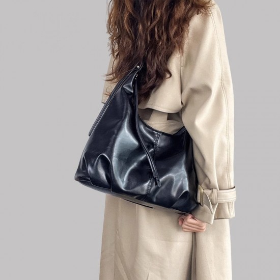 Trendy and fashionable backpack with leather straps, large capacity casual backpack for women in 2023, versatile single shoulder bag with trendy design Trendy and fashionable backpack with leather straps, large capacity casual backpack for women in 2023, versatile single shoulder bag with trendy design