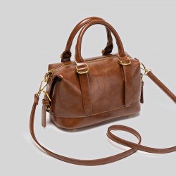 Fashionable and trendy backpack with leather straps, large capacity casual backpack for women in 2023, versatile single shoulder bag with trendy design