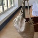Woven bag single shoulder baguette bag, small batch high-end horizontal hand-held evening bag, versatile crossbody bag, fashionable and exquisite women's bag Woven bag single shoulder baguette bag, small batch high-end horizontal hand-held evening bag, versatile crossbody bag, fashionable and exquisite women's bag