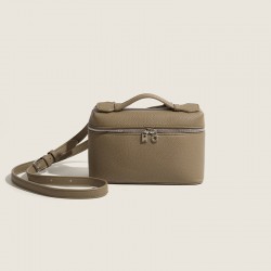 Small and exclusive cosmetic bag lunch box bag women's 2023 new style fashionable and versatile small square bag simple solid color single shoulder crossbody bag